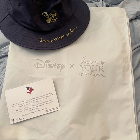 Love your melon Mickey  fantasmic bucket hat - Picture 3 of 3